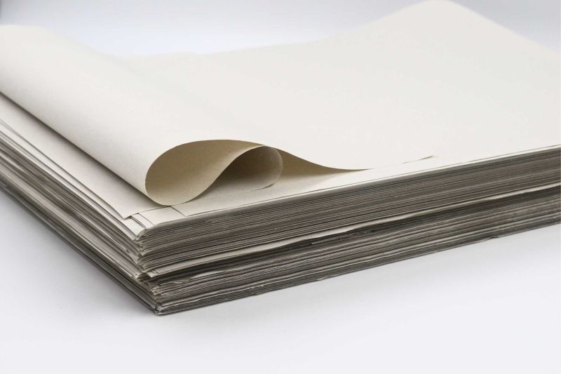 Papier gazetowy pakowy "ciemna biel", ryza 42g, 35x50 cm  5kg